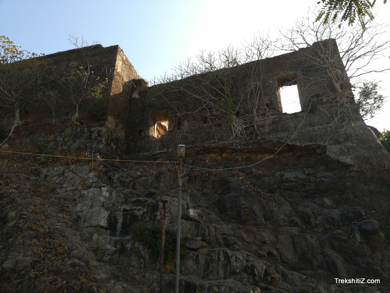 Parnera Fort, Ruined Structures